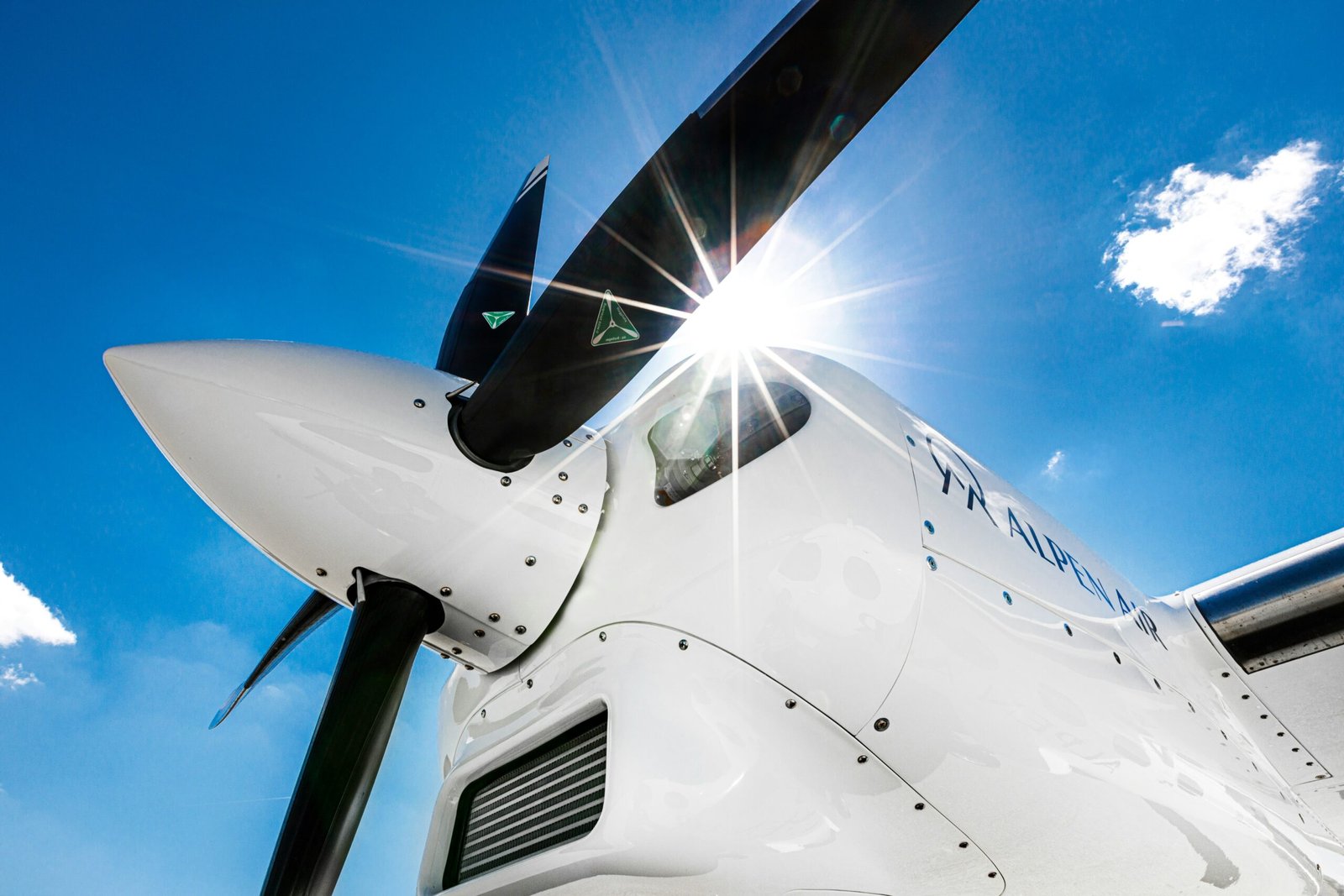 a close up of a propeller on a plane